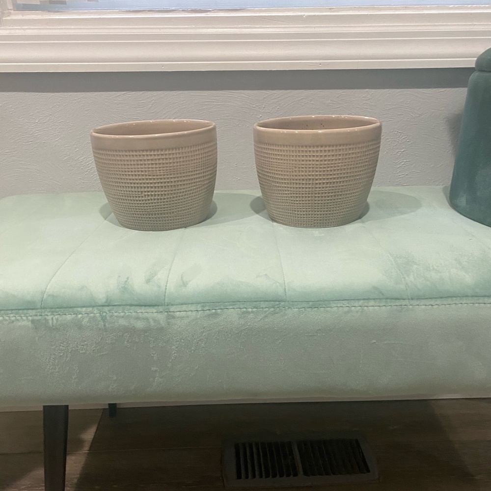 Ceramic Pots - Picture 3 of 3